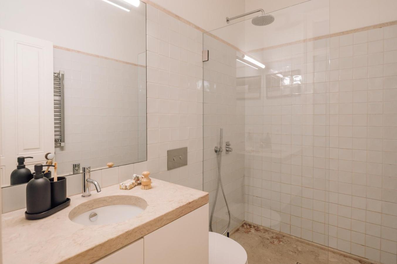 Apartamento Algarve - 2 Bedrooms In Santos Lisboa