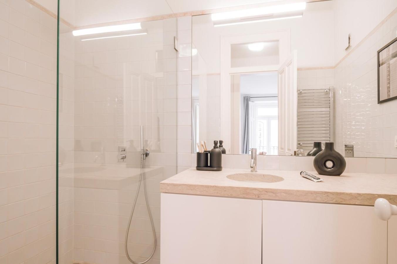 Algarve - 2 Bedrooms In Santos *